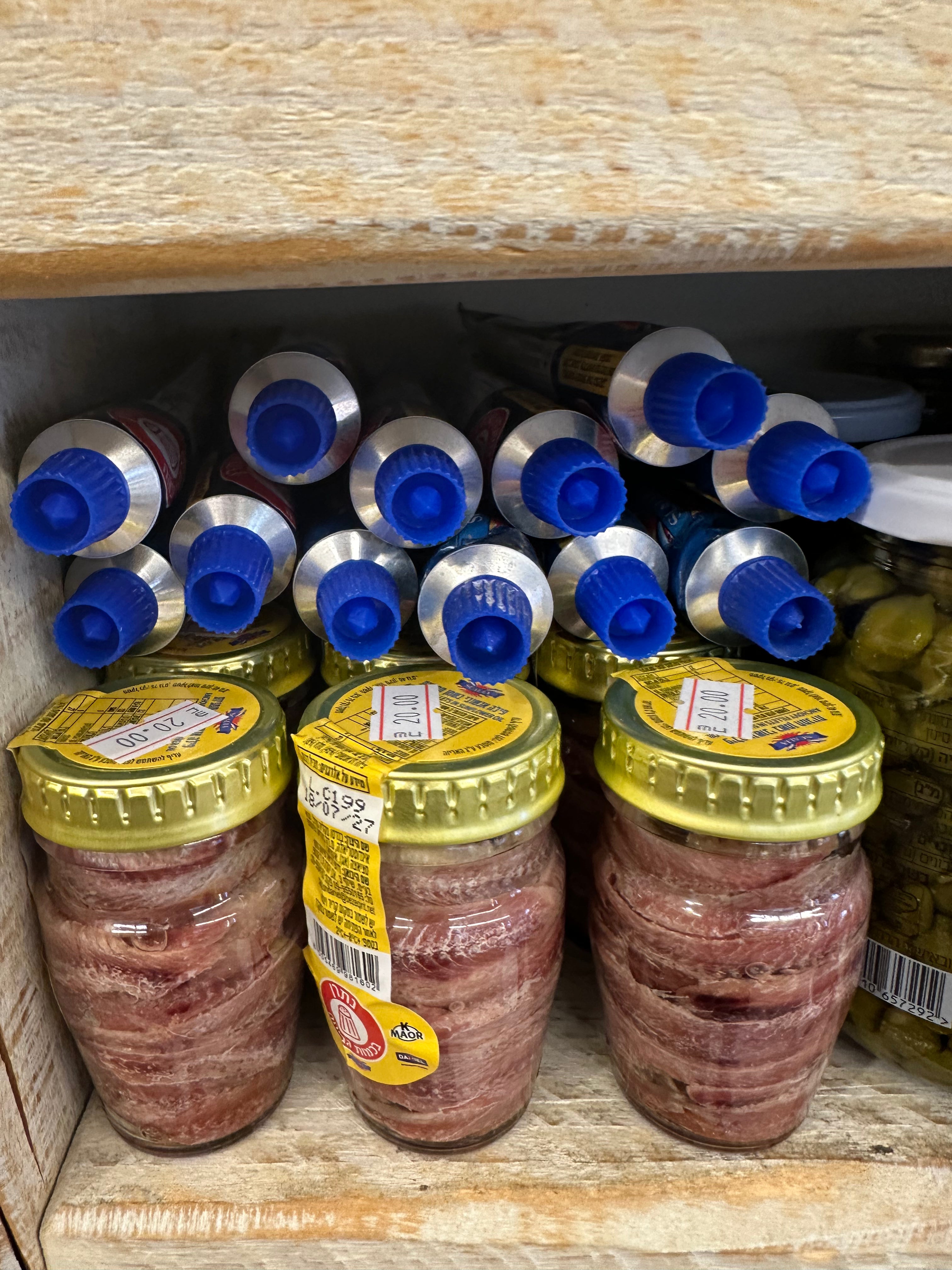 Squeezer 3.0 – Dispense Toothpaste & Creams to the Last Drop!
✅ Suitable for all types of toothpaste and creams
✅ Perfect for homes, apartments, hotels, vacations, trips, and flights
✅ Preserves the product, prevents waste, and saves money and annoying ef