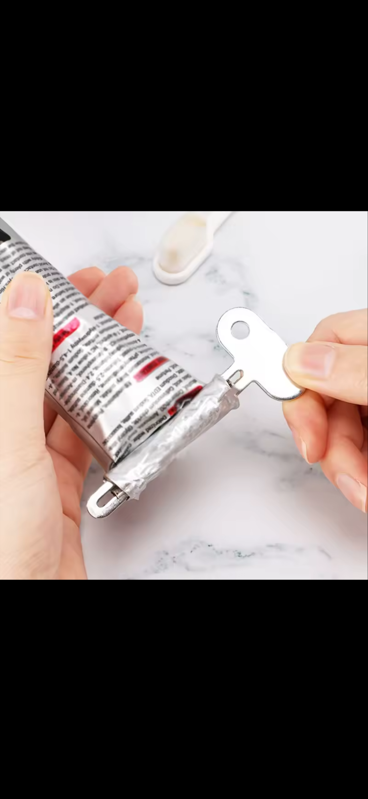 Never Waste a Drop! 🪥💆‍♀️🎒

✅ Works with all types of toothpaste & creams
✅ Perfect for home, hotels, travel, flights & vacations ✈️👜
✅ Keeps your products neat and prevents waste
✅ Compact & portable – fits easily in your bag or pur