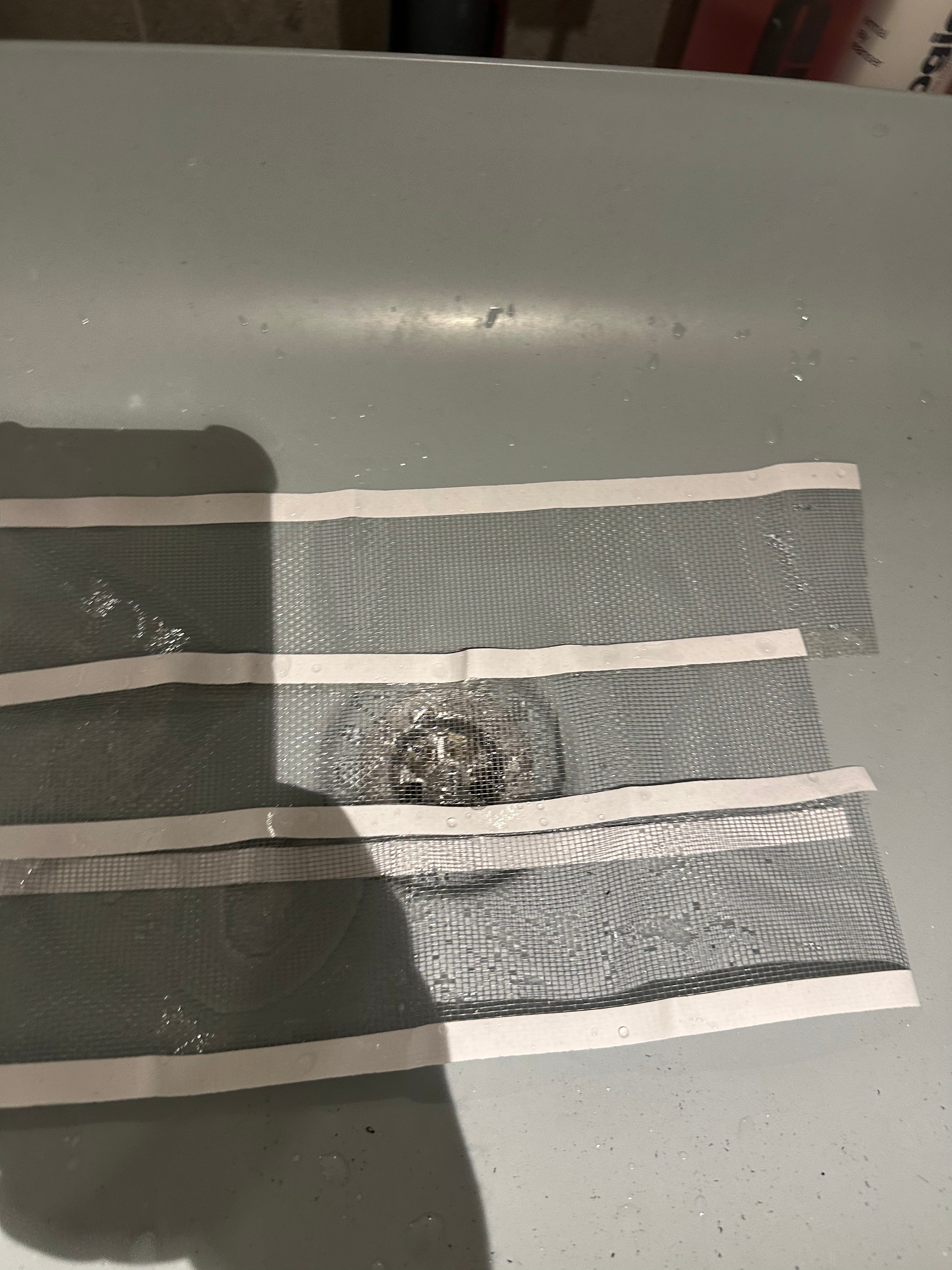 Smart Drain Roll – 10m | Stop Clogs, Odors & Insects

✔ Fits sinks, showers & tubs – ideal for restaurants, cafes & hotels
✔ Prevents hair & dirt buildup
✔ Blocks unpleasant odors
✔ Keeps insects out
✔ Hygienic, single-use & easy to cut