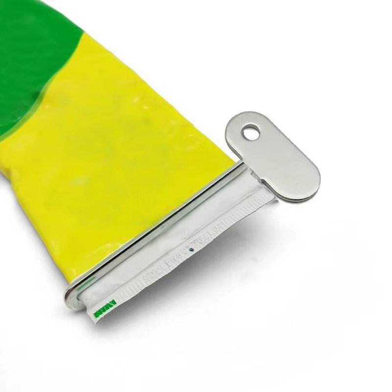 Squeezer 3.0 – Extract Every Last Drop of Toothpaste & Cream!
✅ Suitable for all toothpaste and creams
✅ Perfect for home, apartments, hotels, vacations, trips, and flights
✅ Protects your product and prevents waste