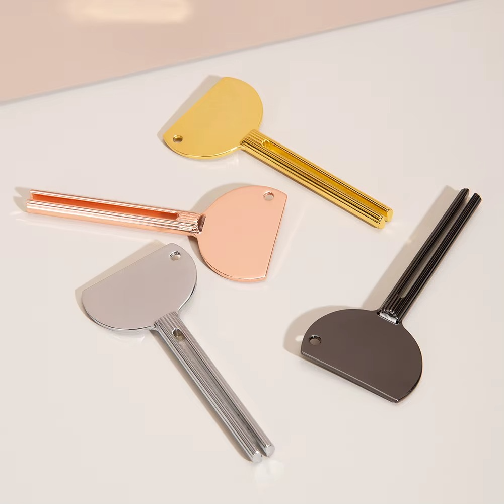 Squeezer 3.0 – Dispense Toothpaste & Creams to the Last Drop!
✅ Suitable for all types of toothpaste and creams
✅ Perfect for homes, apartments, hotels, vacations, trips, and flights
✅ Preserves the product, prevents waste, and saves money and annoying ef